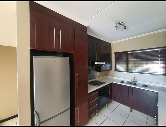 3 BEDROOM TOWNHOUSE FOR SALE IN ACACIA